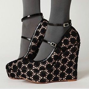 NWB Free people Cambridge crochet wedge boots new!